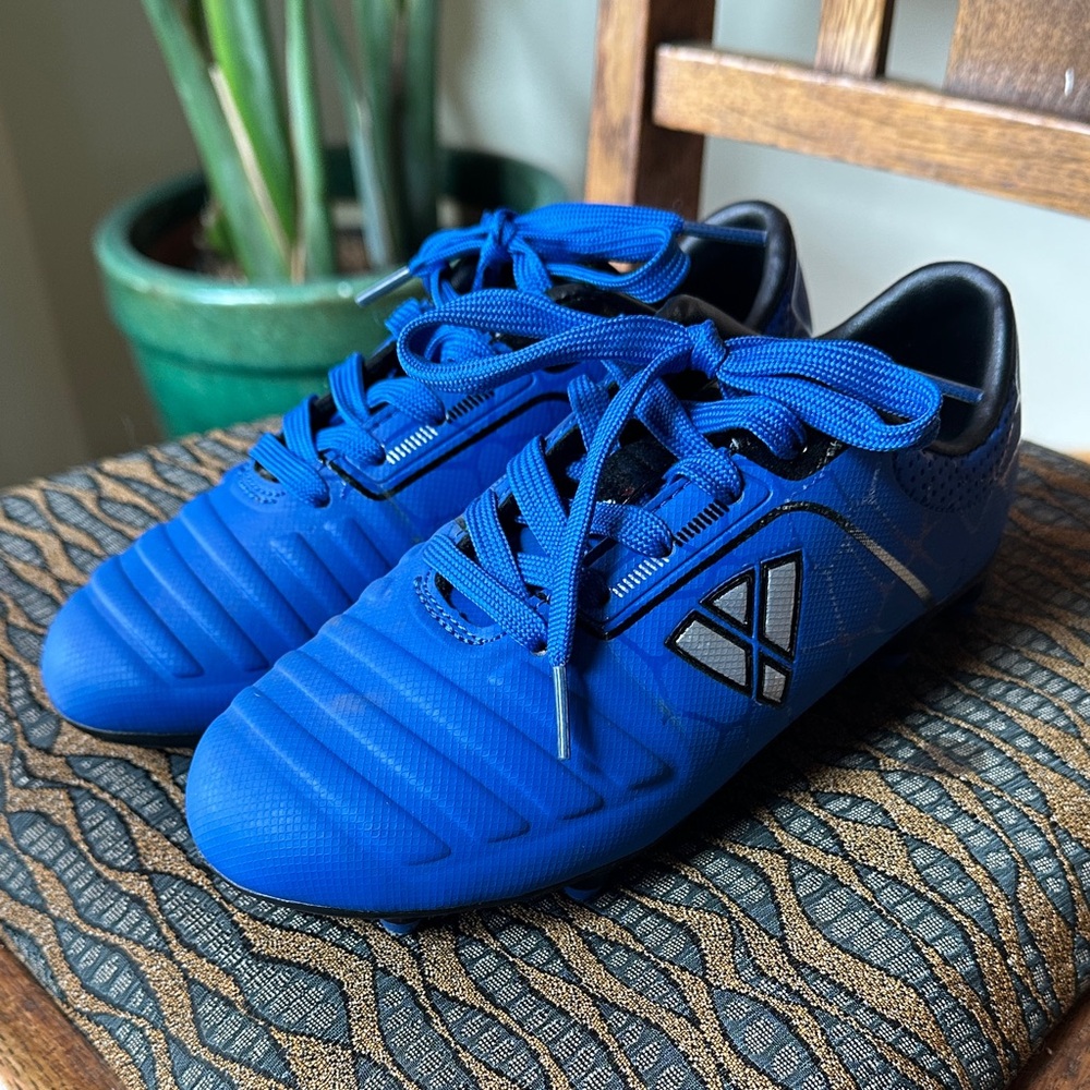 Vibrant Blue Vizari Soccer Cleats Kids